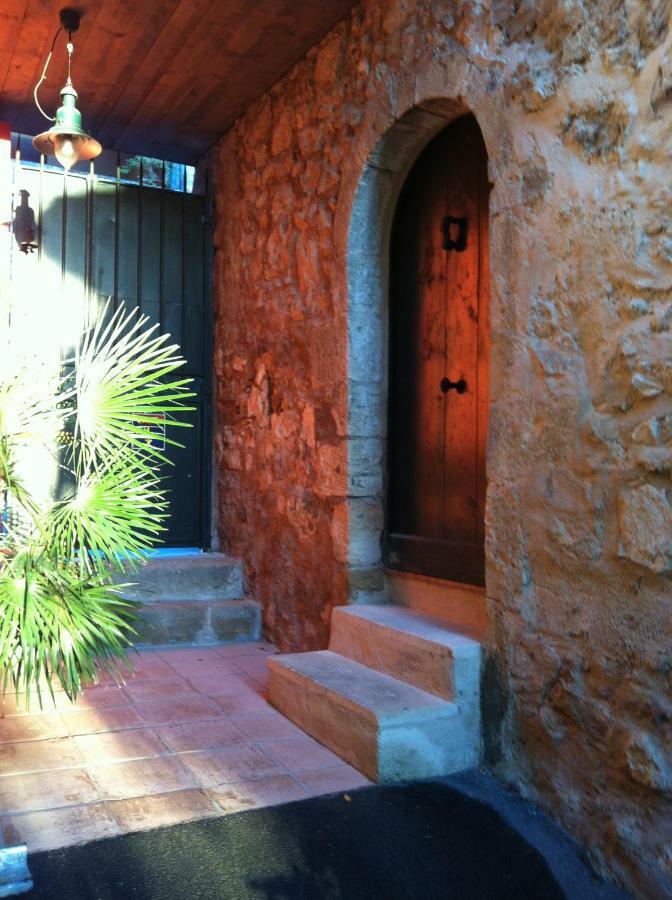 B&B Villa Des Muses La Roque-d'Antheron Exteriör bild